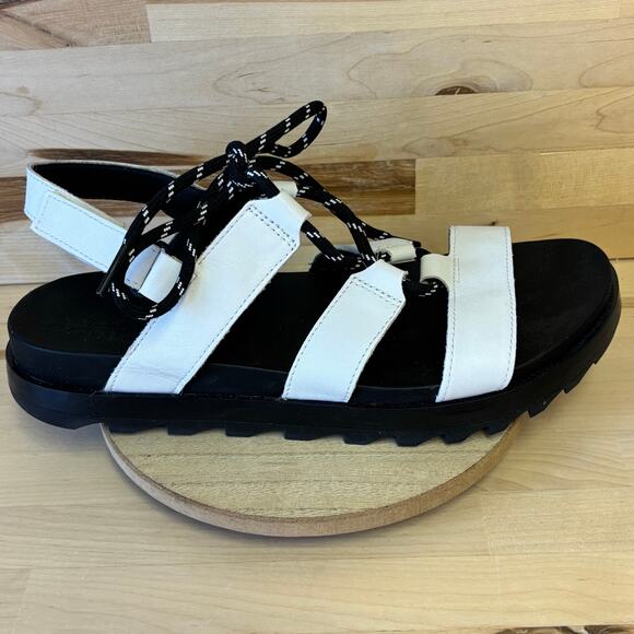 SOREL Roaming White Black Leather Lace Up Sandals Women’s 9.5 - Picture 1 of 9